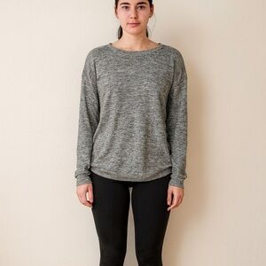 Athleta Long Sleeve Heather Gray Top – Size‎ Medium